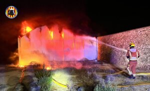 Incendio de una nave agrícola en Foios